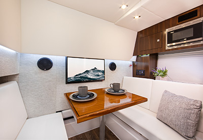 Cruisers 34GLS Lower Salon Dinette400