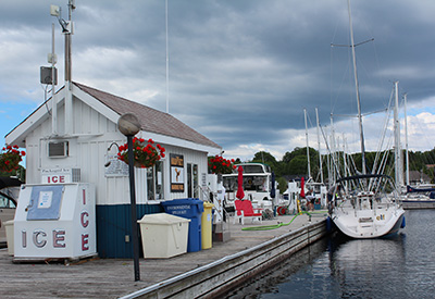 Maple Leaf Marina fuel dock