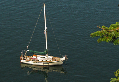 San Juan South Islander at anchor